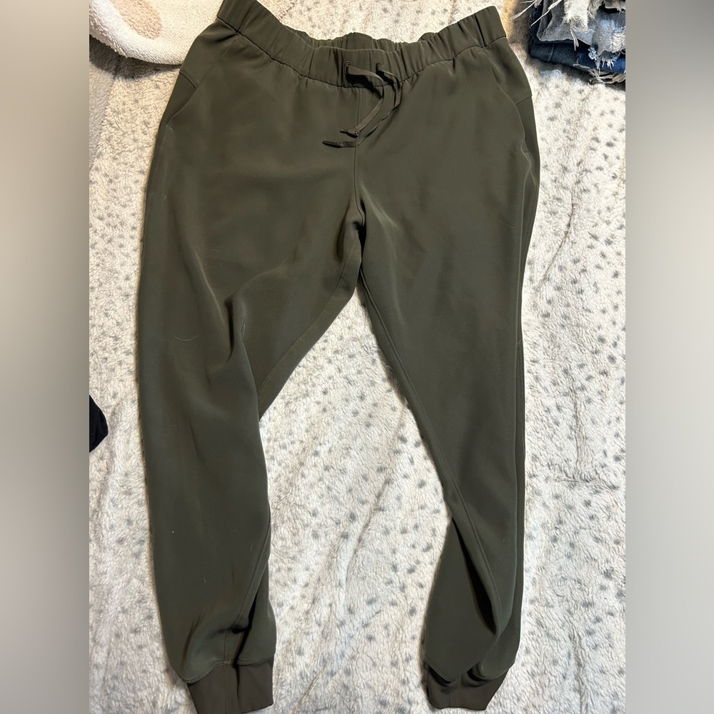 Lululemon Olive Green Women's Jogger Pants
